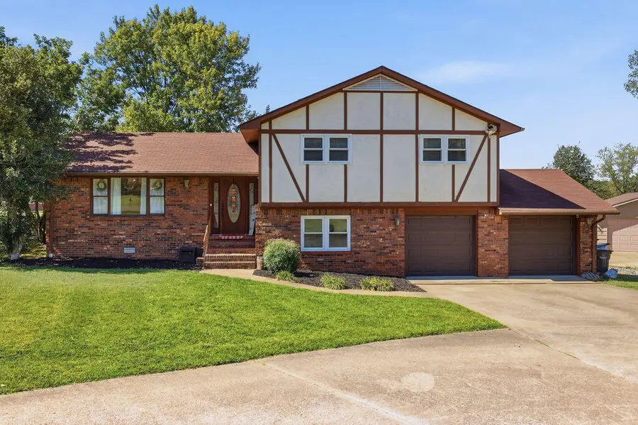141 Skylark Drive, Paducah, KY 42001 - #2