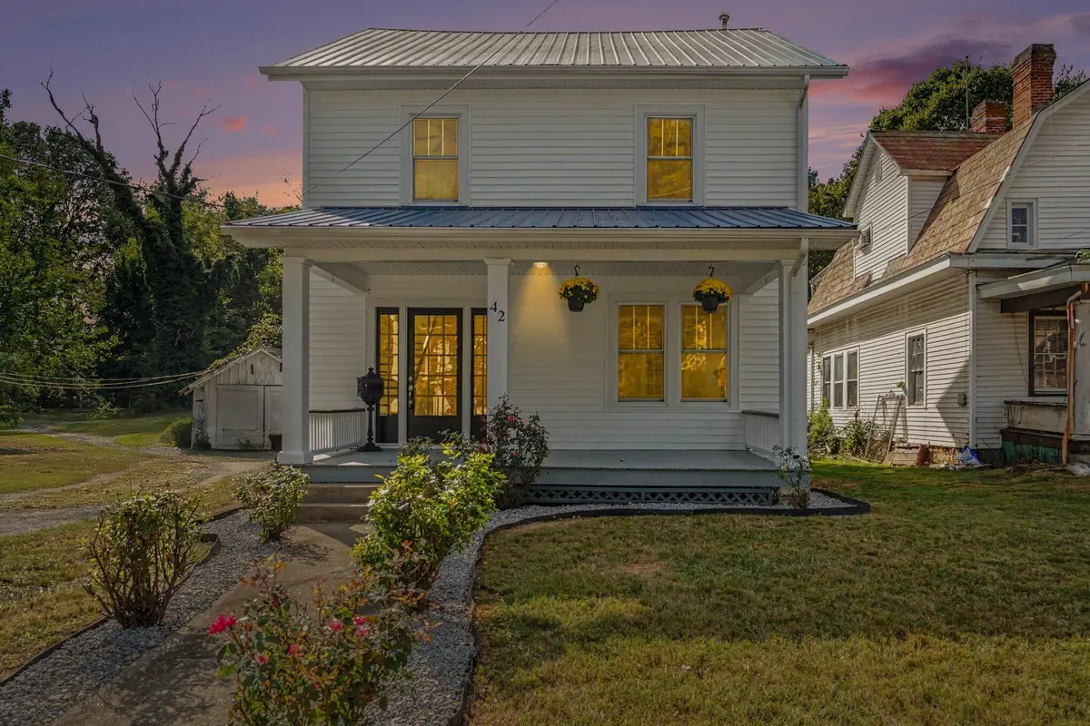 42 Samuels Avenue, Mount Sterling, KY 40353 - #1