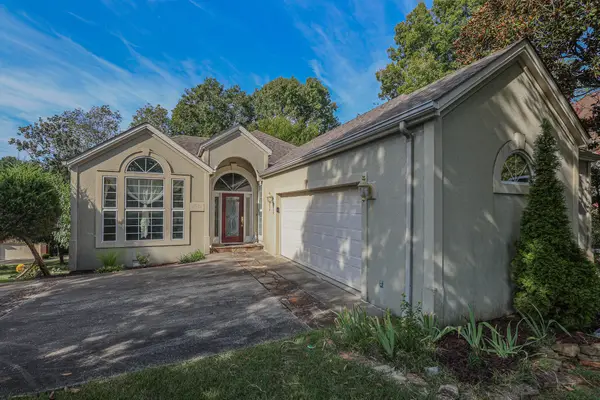 1001 Lakeview Drive, Paducah, KY 42003