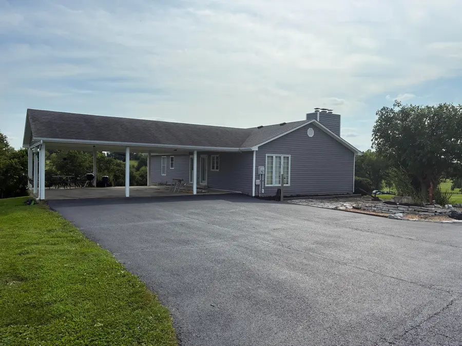 1835 Warwick Road, Harrodsburg, KY 40330 - #2