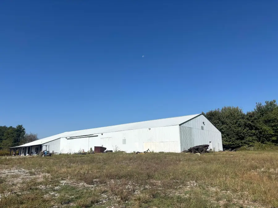 6442 Ky-76, Russell Springs, KY 42642 - #3