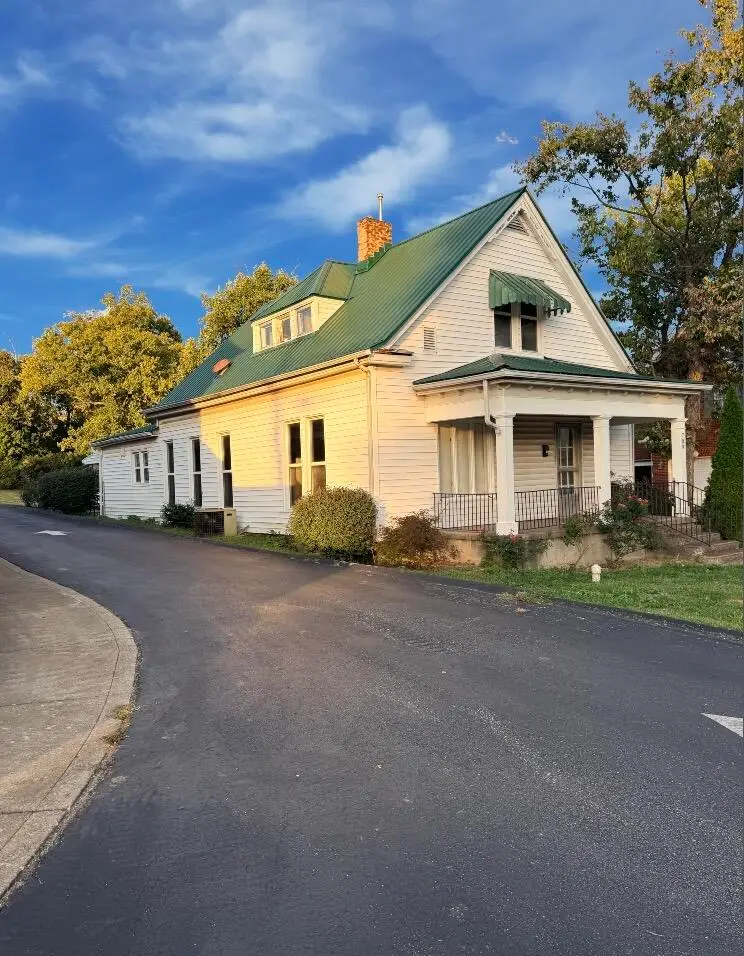 709 W Main Street, Richmond, KY 40475 - #1