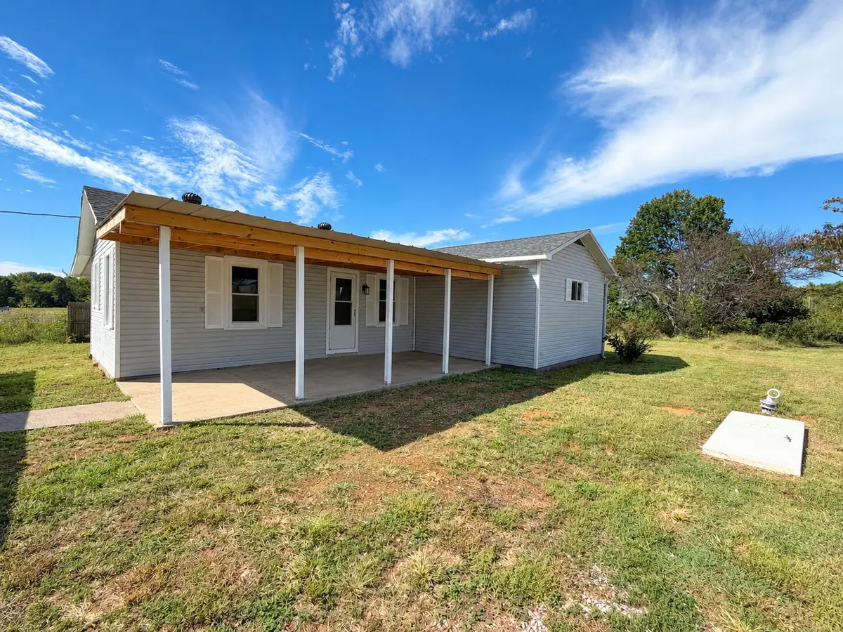 4913 State Route 121 S, Mayfield, KY 42066 - #1