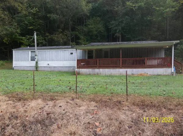 501 Left Fork Moore Creek Road, Fourmile, KY 40939