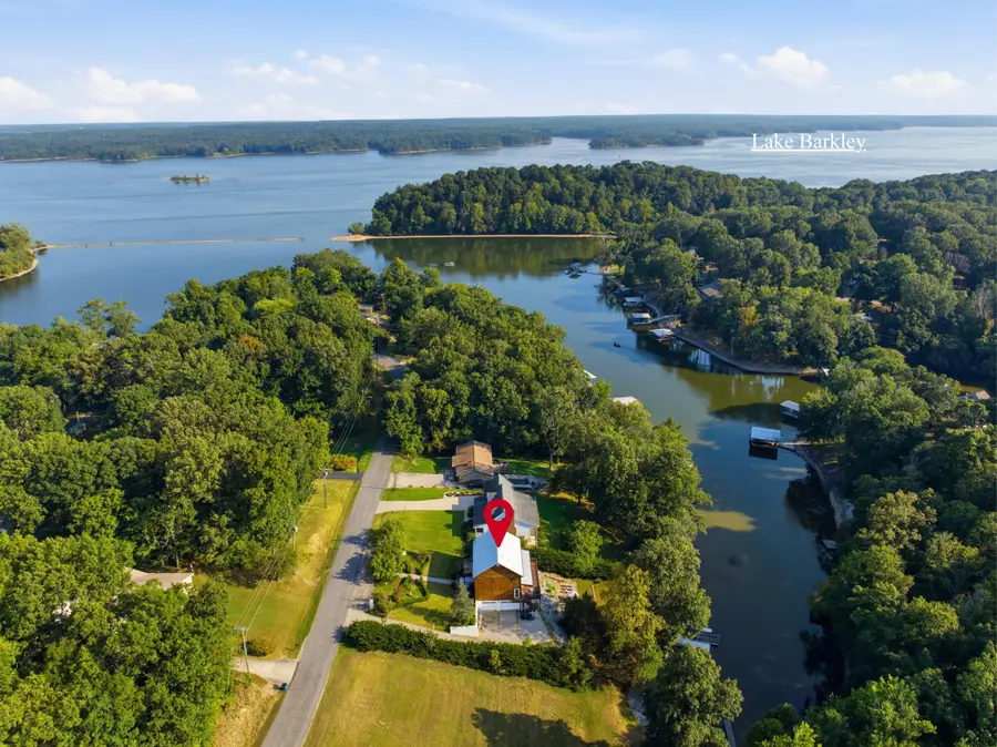 609 W Dogwood Drive, Kuttawa, KY 42055 - #3