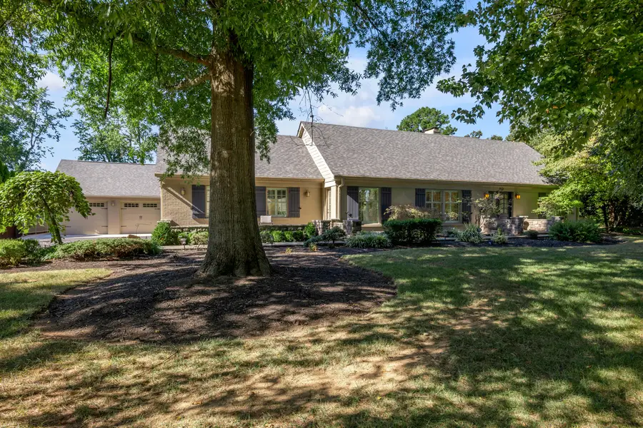 712 Burkshire Drive, Lexington, KY 40502 - #2