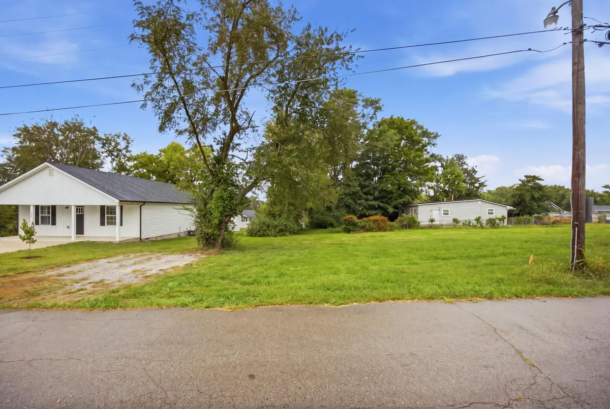 1228 Squires Alley, Richmond, KY 40475 - #1