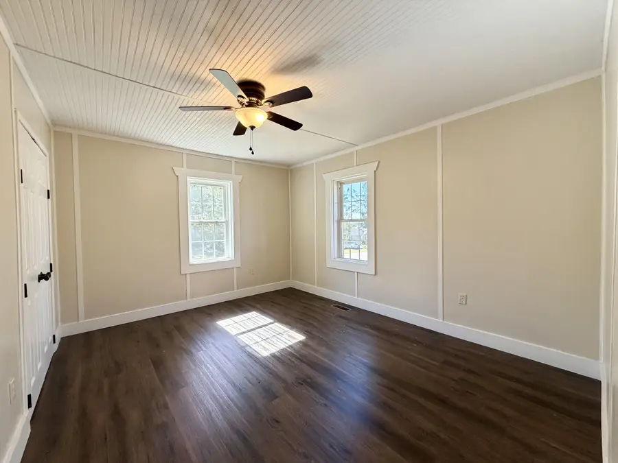 105 Oakley Street, London, KY 40741 - #2