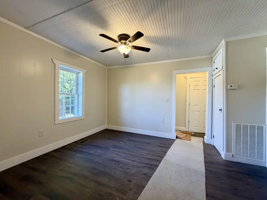 105 Oakley Street, London, KY 40741 - #3