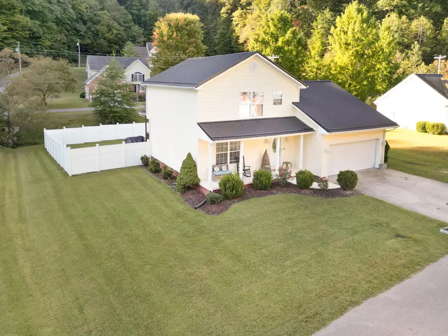 129 Stoney Brook, Van Lear, KY 41265 - #3