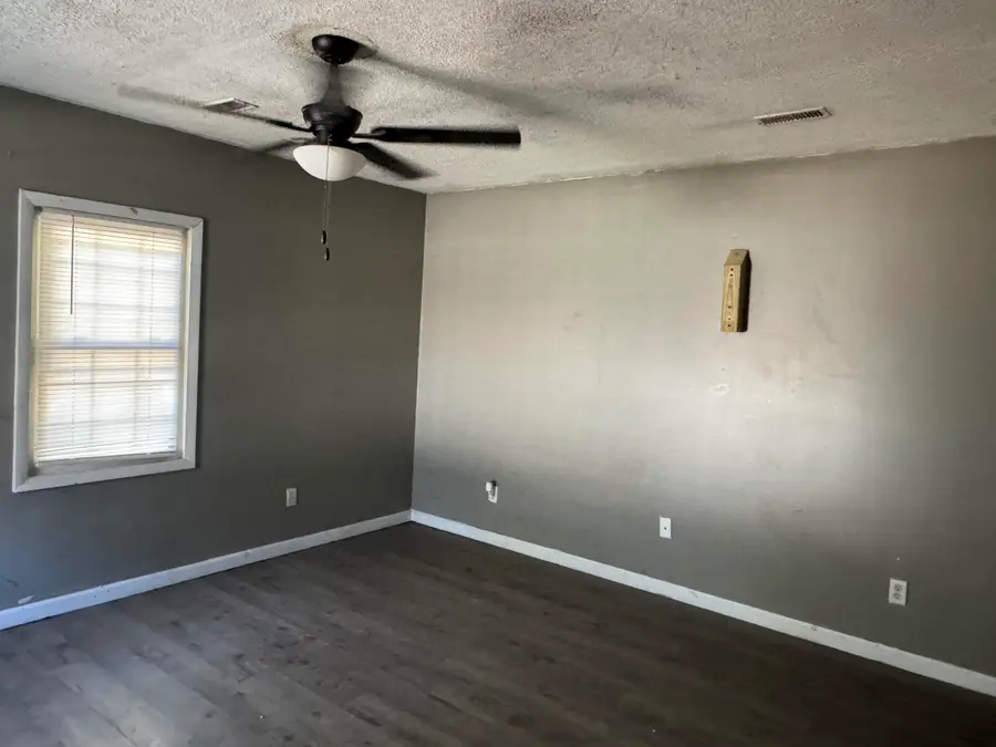 604 W 17th Street, Corbin, KY 40701 - #2