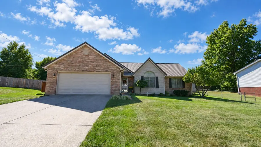 1048 Twelve Oaks Drive, Lawrenceburg, KY 40342 - #2