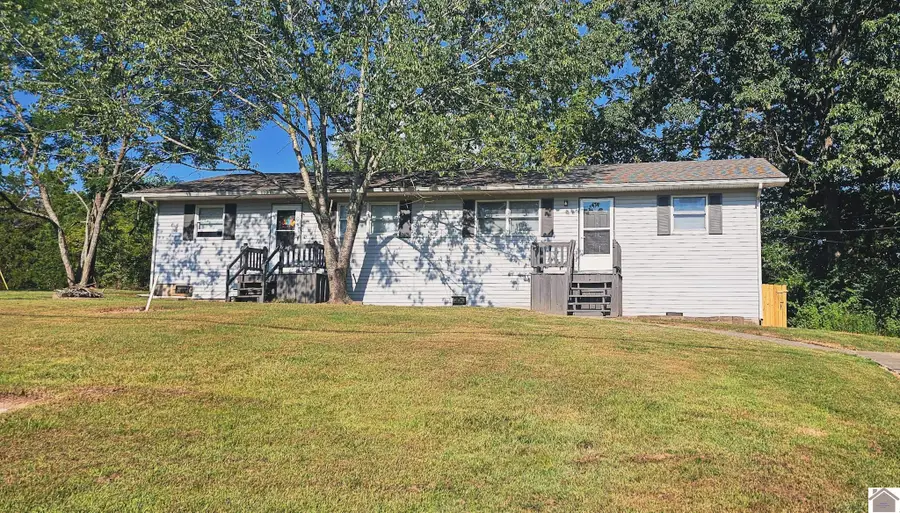 1801 Ridgewood Drive, Murray, KY 42071 - #2