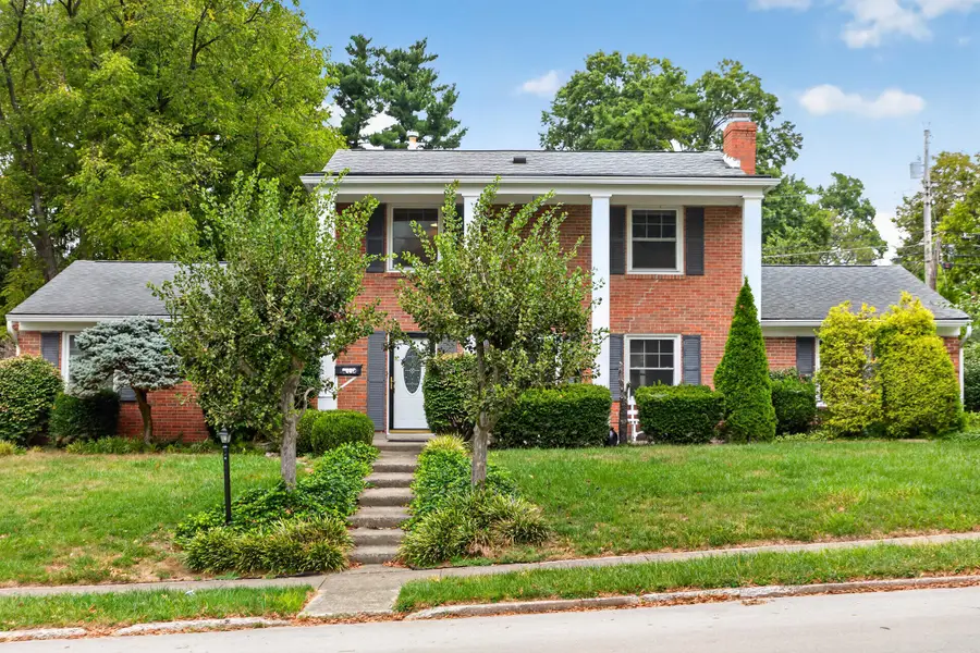 1009 Castleton Way, Lexington, KY 40517 - #2