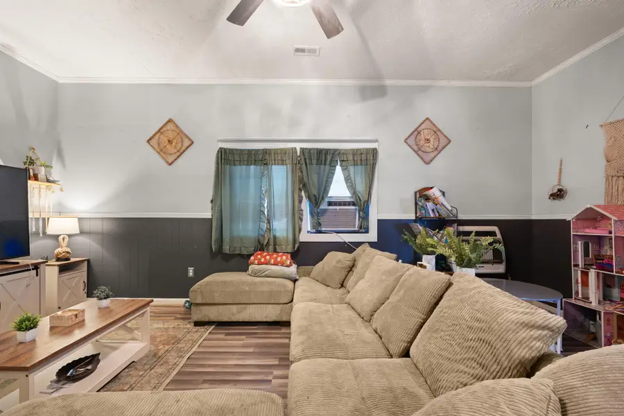 43 Front Street, Irvine, KY 40336 - #3
