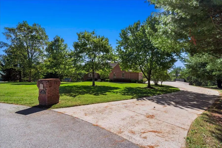 120 Elkhorn Bend Drive, Midway, KY 40347 - #2