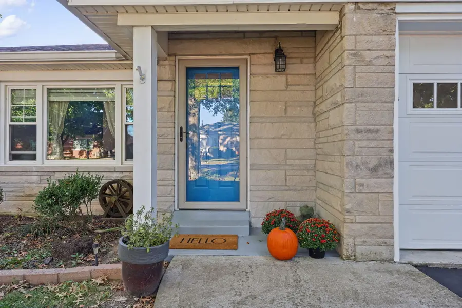 3025 Lynnwood Drive, Paris, KY 40361 - #3