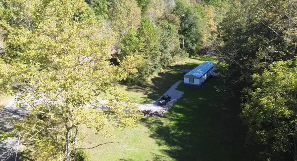 3252 Scotts Branch Road, Vanceburg, KY 41179