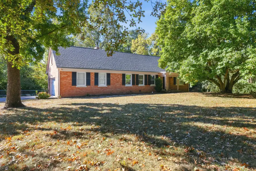 2516 Versailles Road, Lexington, KY 40504 - #2