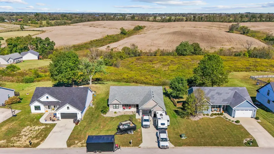 1087 Twin Oaks Boulevard, Mount Sterling, KY 40353 - #2