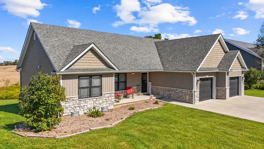 1087 Twin Oaks Boulevard, Mount Sterling, KY 40353 - #3