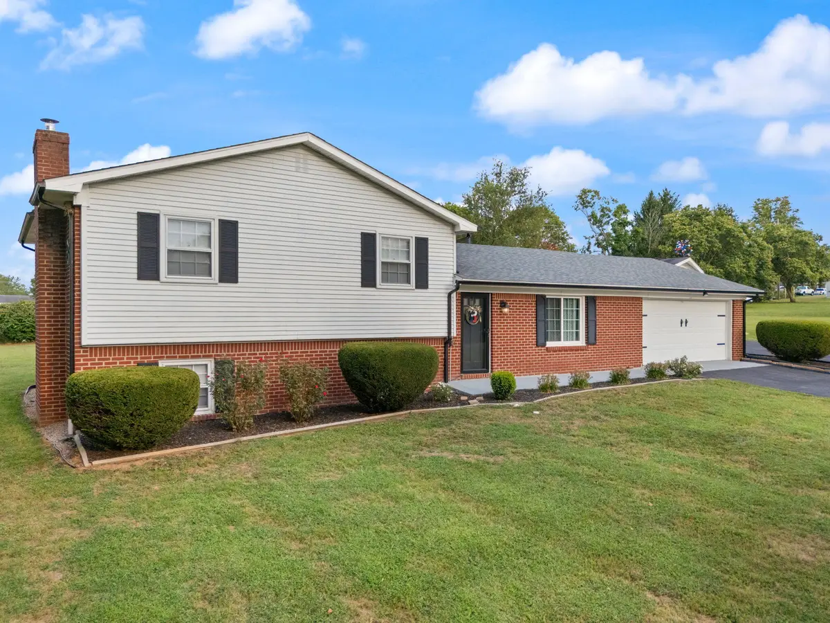 3090 Shakertown Road, Danville, KY 40422 - #1