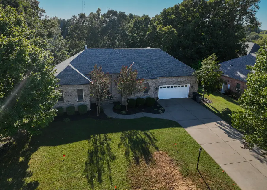 315 Forest Ridge Drive, Paducah, KY 42003 - #3