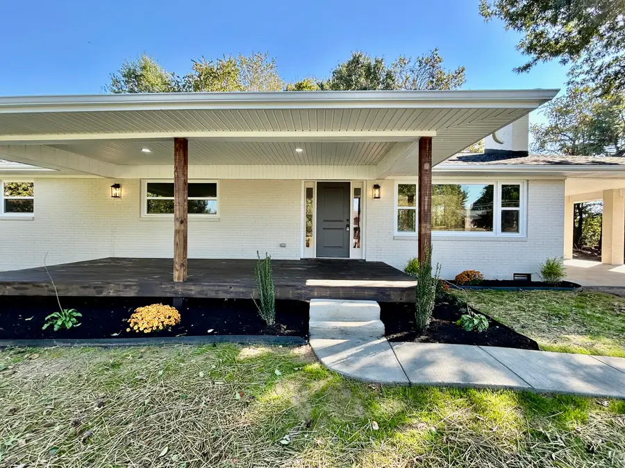906 S Horseshoe Drive, Somerset, KY 42501 - #2