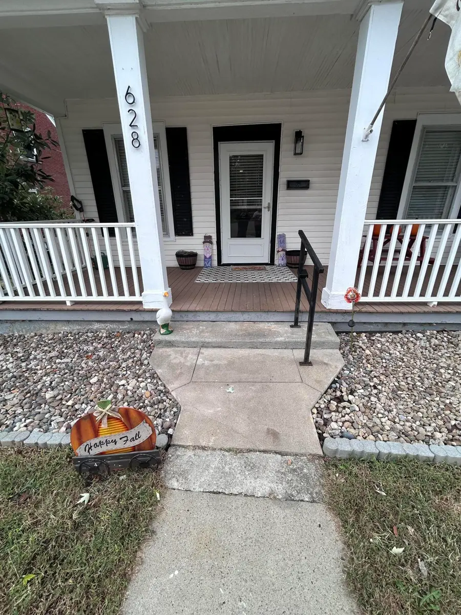 628 Beaumont Avenue, Harrodsburg, KY 40330 - #2