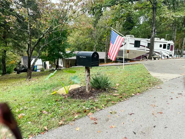 1421 Beaver Lake Road, Lawrenceburg, KY 40342