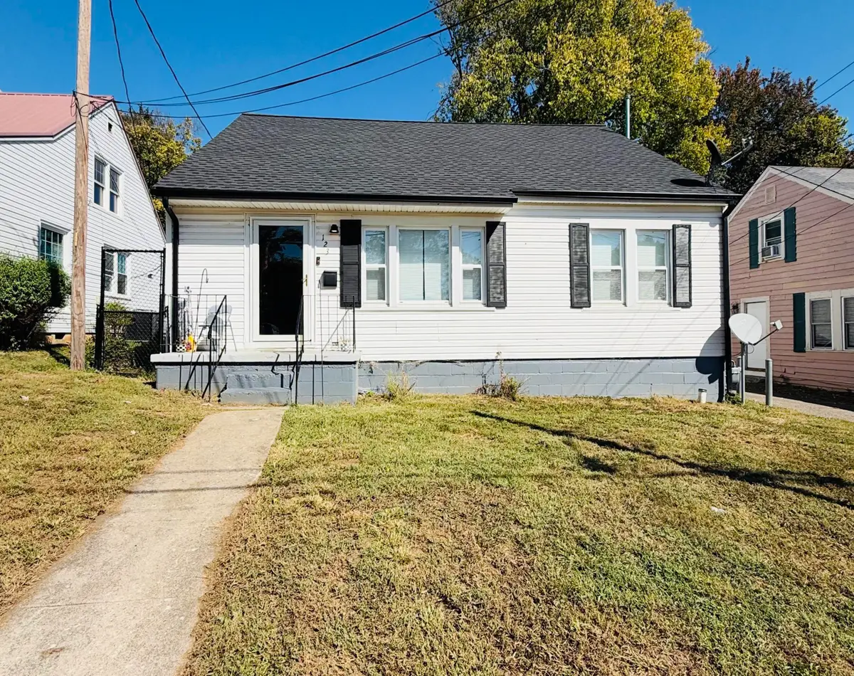 123 E 9th Street, Paris, KY 40361 - #1