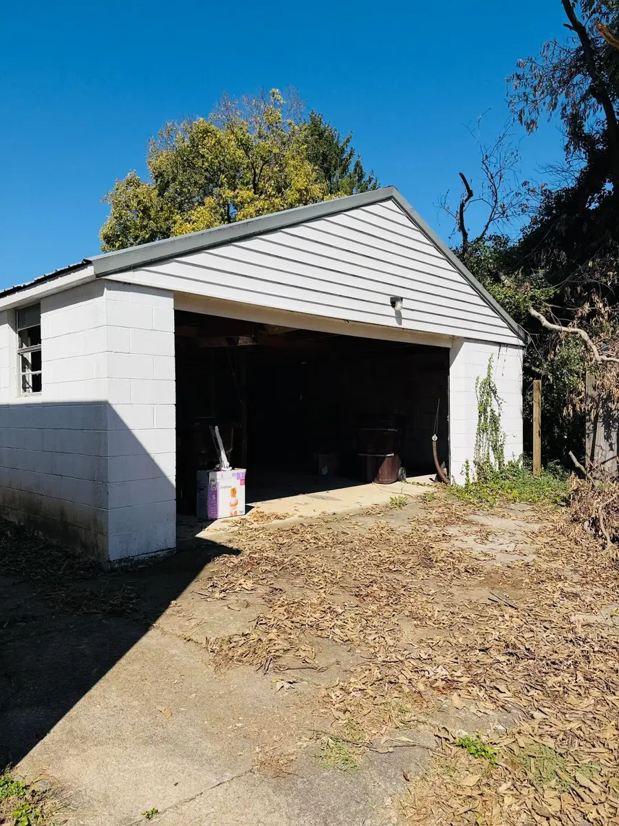 123 E 9th Street, Paris, KY 40361 - #3