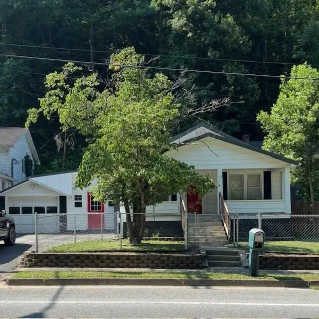 518 Town Mountain Road, Pikeville, KY 41501 - #2