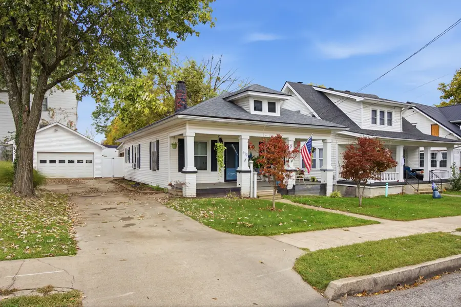 612 North Street, Richmond, KY 40475 - #2