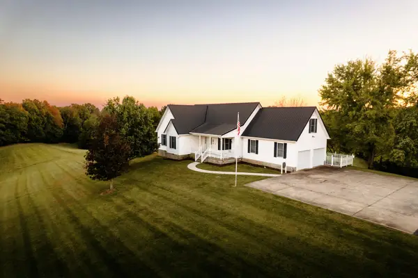 3253 Mt Eden Road, Lawrenceburg, KY 40342