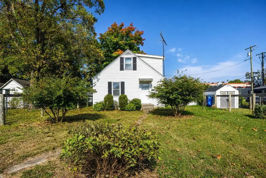 1925 Clifton Avenue, Paris, KY 40361 - #2