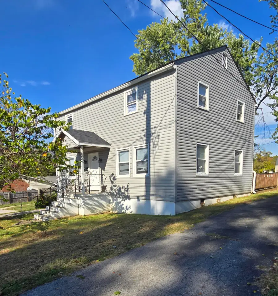 32 W 20th Street, Paris, KY 40361 - #2