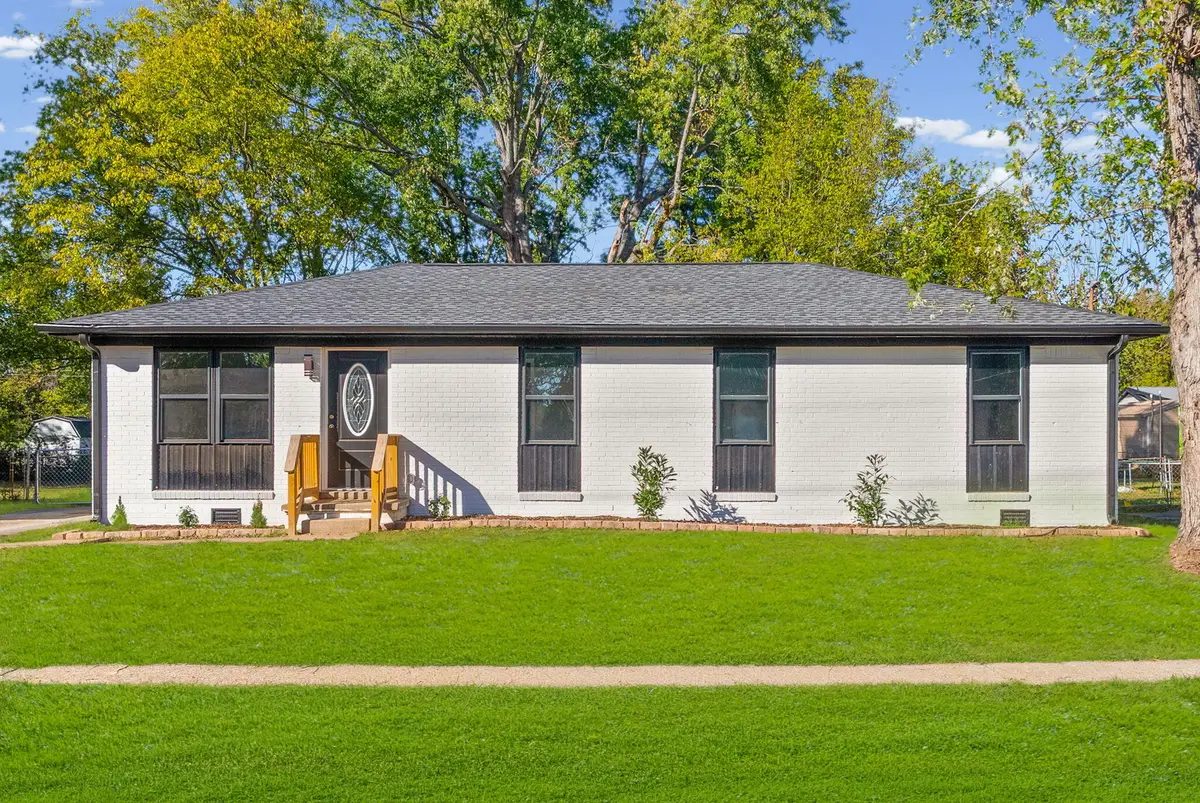104 Boxwood Drive, Hopkinsville, KY 42240 - #1