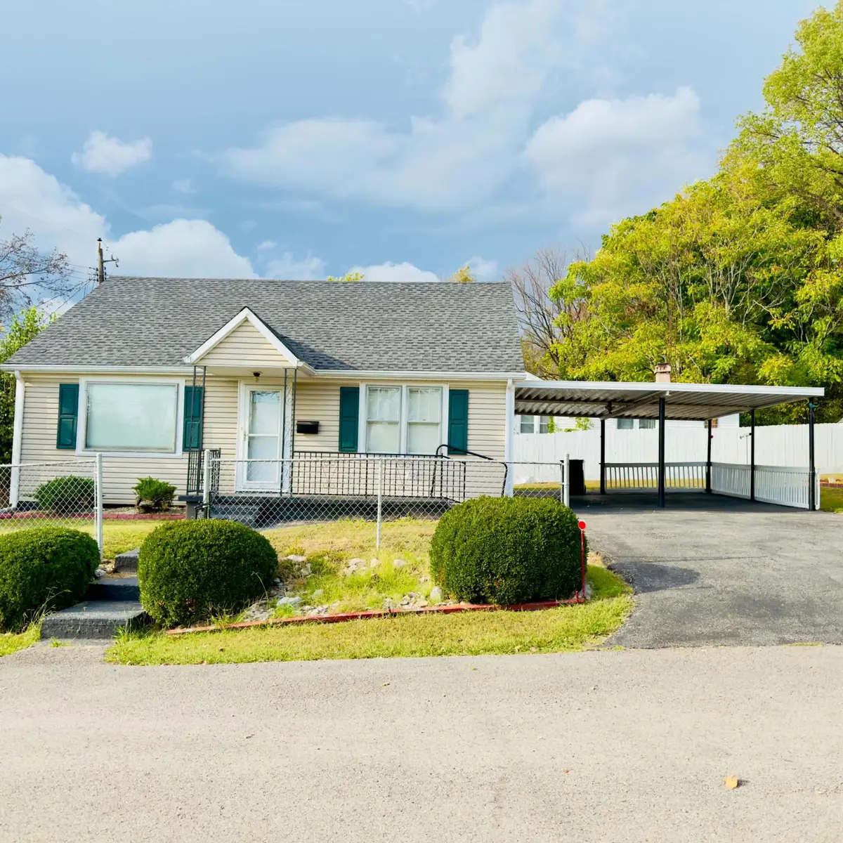 1206 Cates St Street, Hopkinsville, KY 42240 - #1