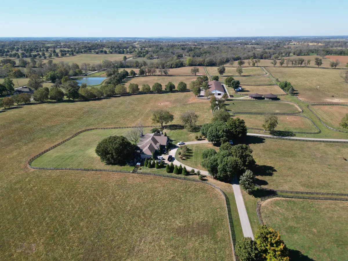 2130 Clifton Road, Versailles, KY 40383 - #1