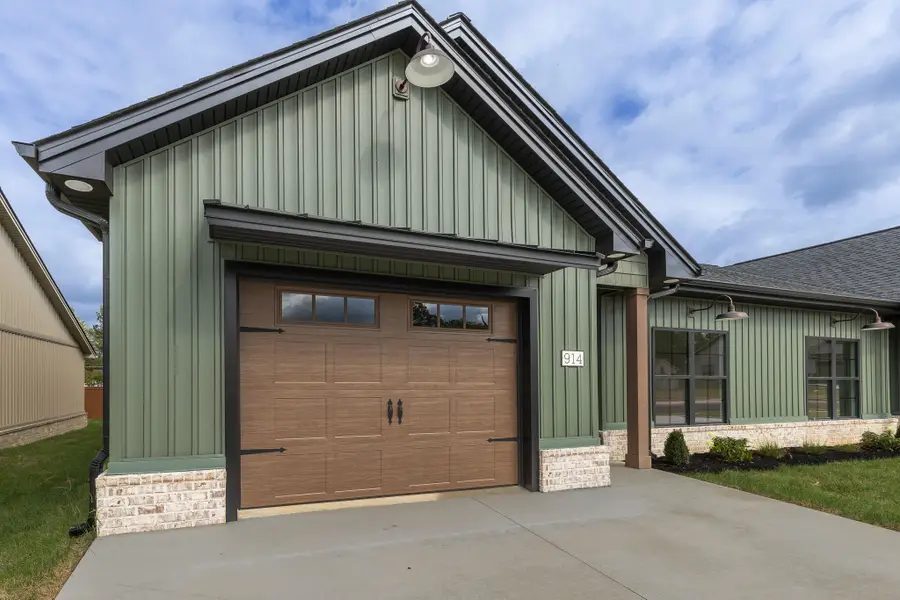 914 Violet Court, Paducah, KY 42001 - #2