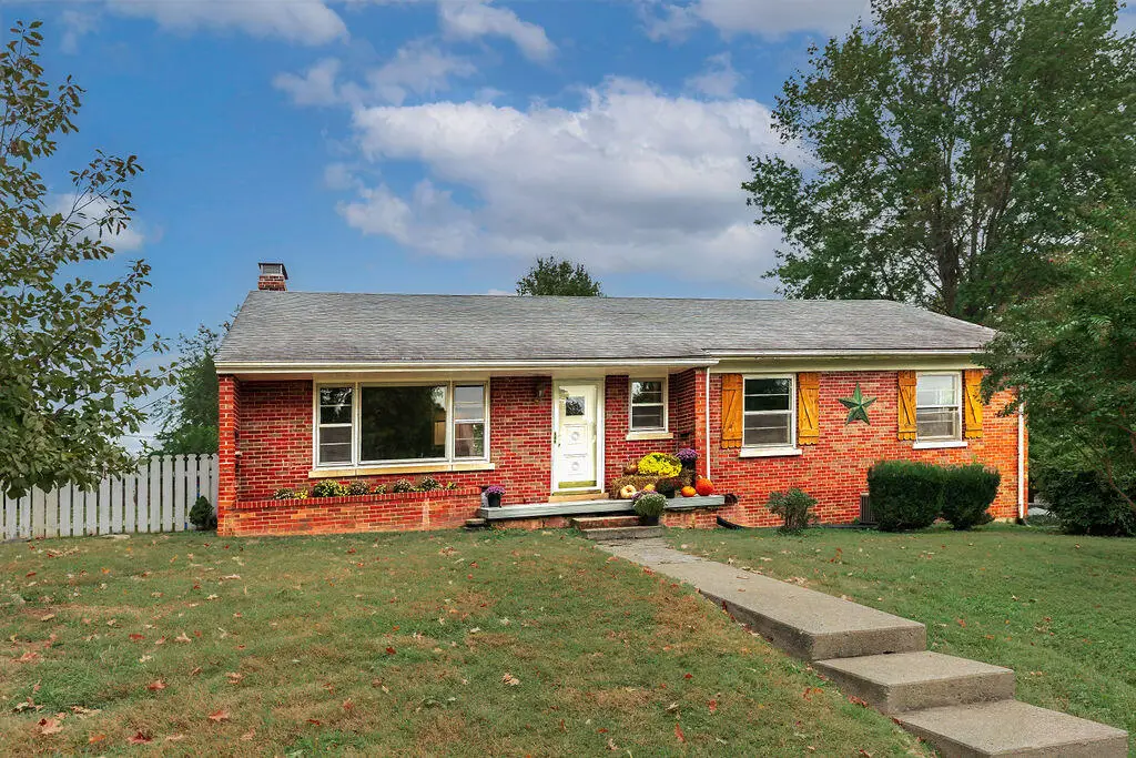 3044 Lynnwood Drive, Paris, KY 40361 - #1