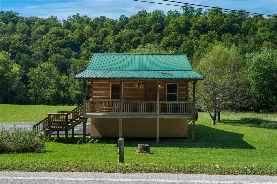 1235 S Fork Road, Beattyville, KY 41311 - #3