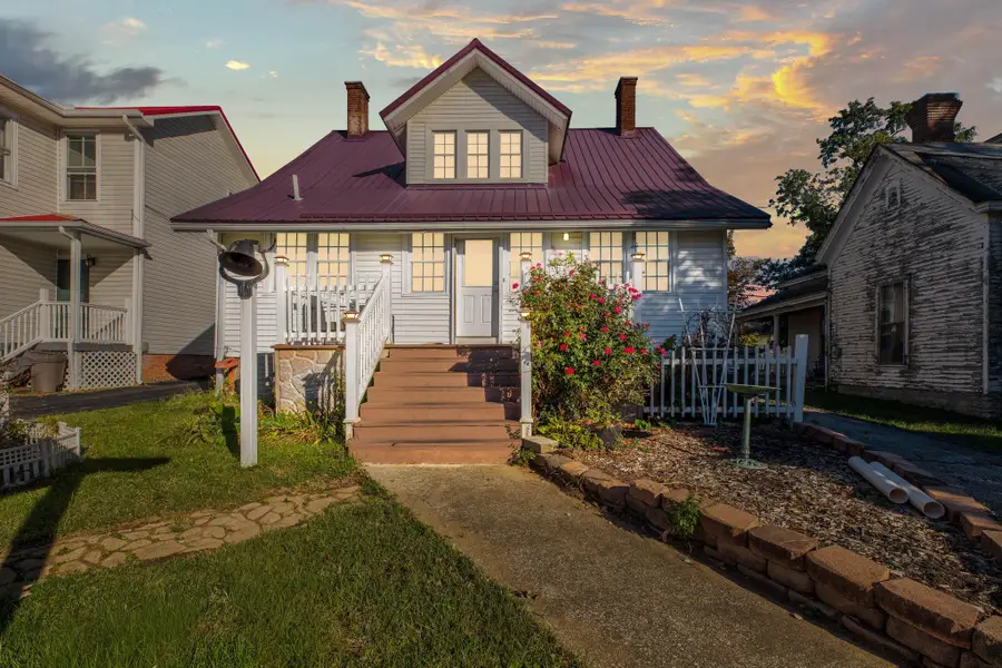 116 E High Street, Mount Sterling, KY 40353 - #3