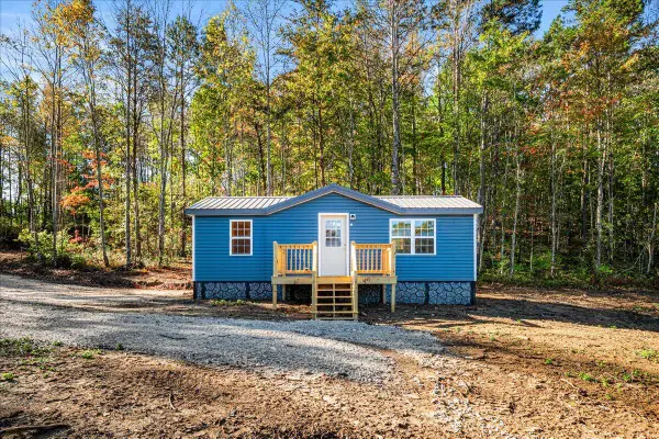 686 Watt Nantz Road, East Bernstadt, KY 40729
