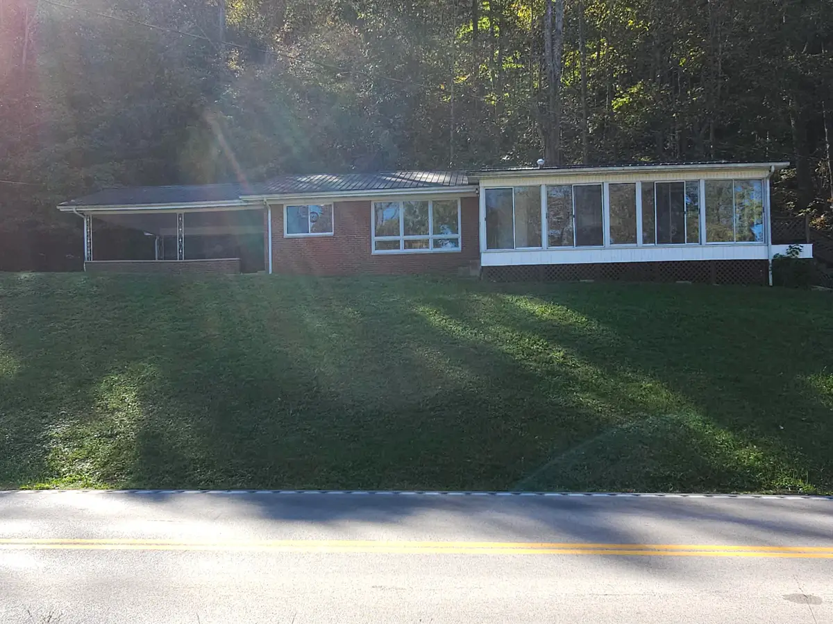 1556 Ky-8, Vanceburg, KY 41179 - #1