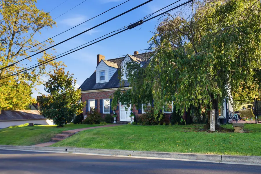 8 Winn Street, Mount Sterling, KY 40353 - #3