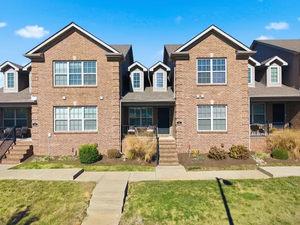 747 Newtown Spgs Drive, Lexington, KY 40511