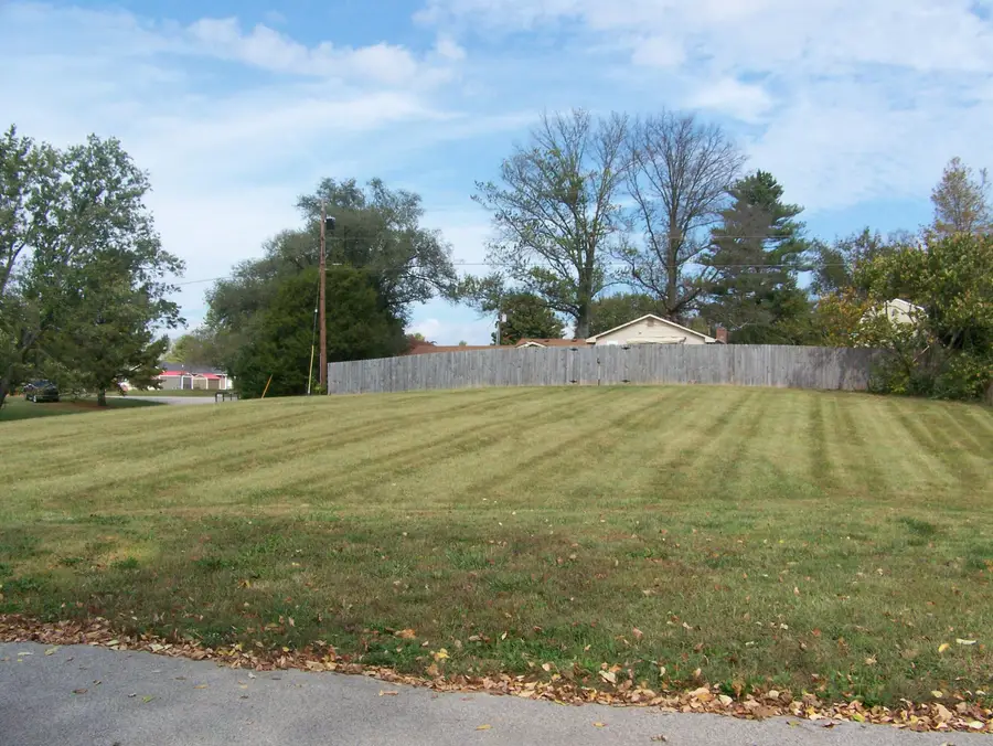 1201 Lark Avenue, Mount Sterling, KY 40353 - #3