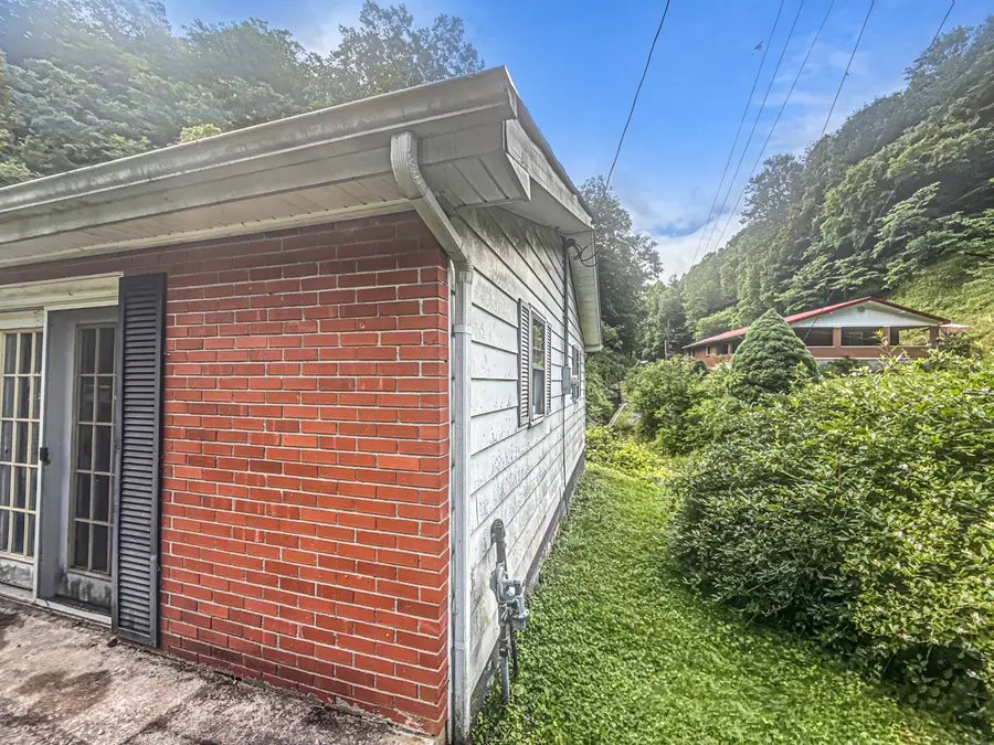 2101 Town Hill Road, Jackson, KY 41339 - #2